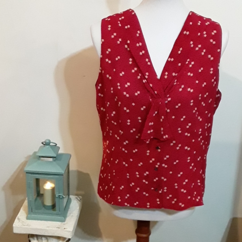 Dana Buchman petite sleeveless top